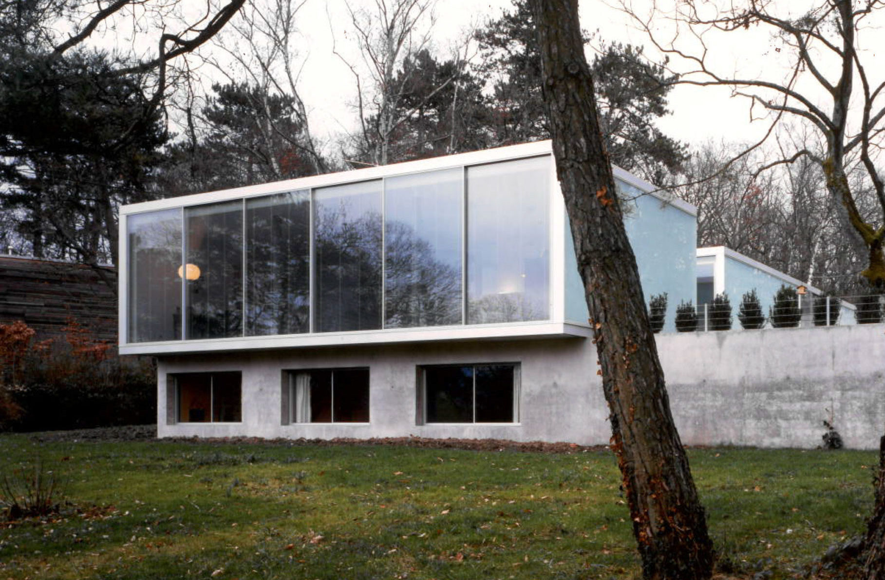 House by Andrea Bassi with Vitrocsa Windows